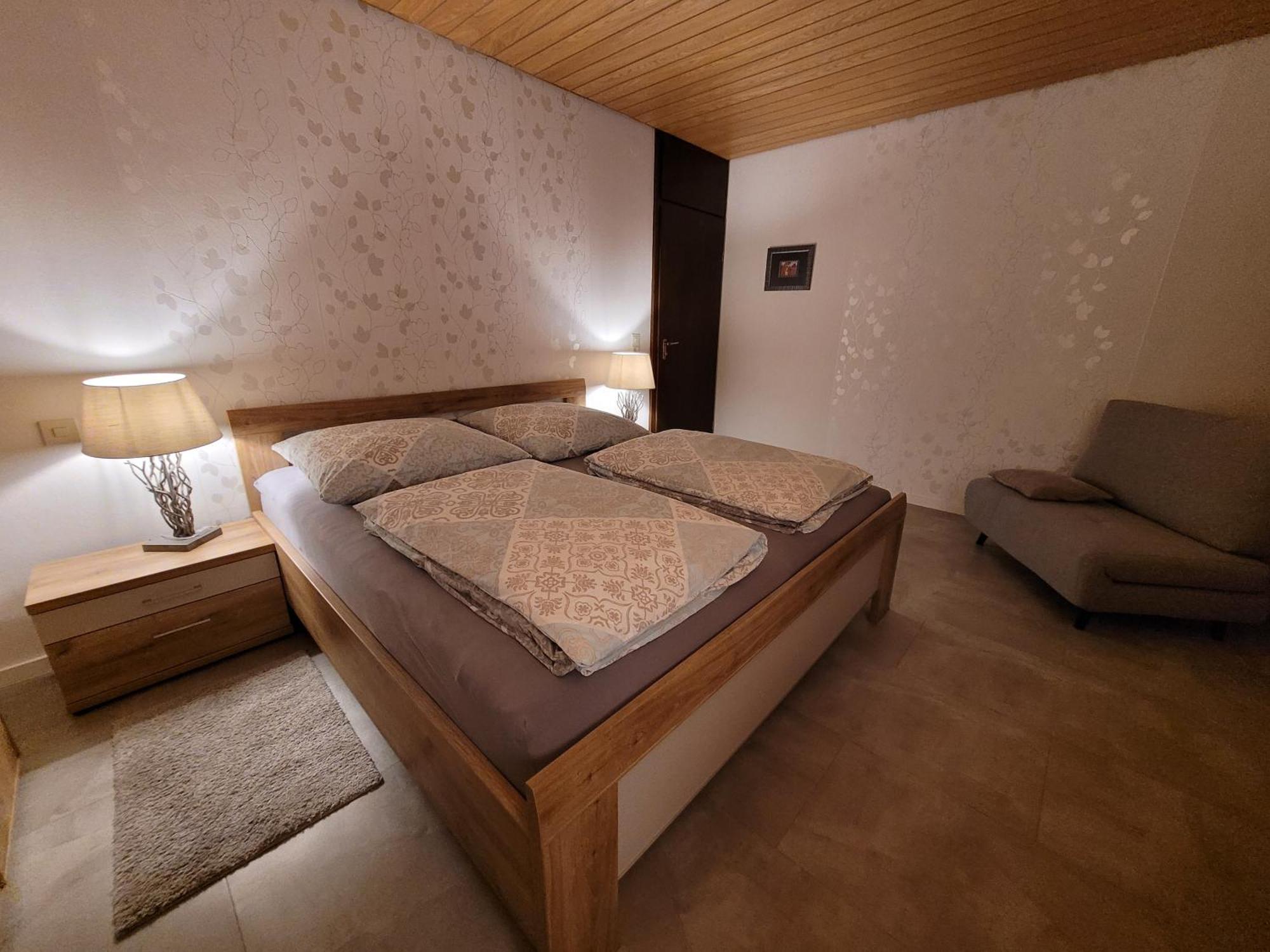 Komfort-Ferienwohnung Auf Der Eulenburg Grafengehaig Eksteriør billede